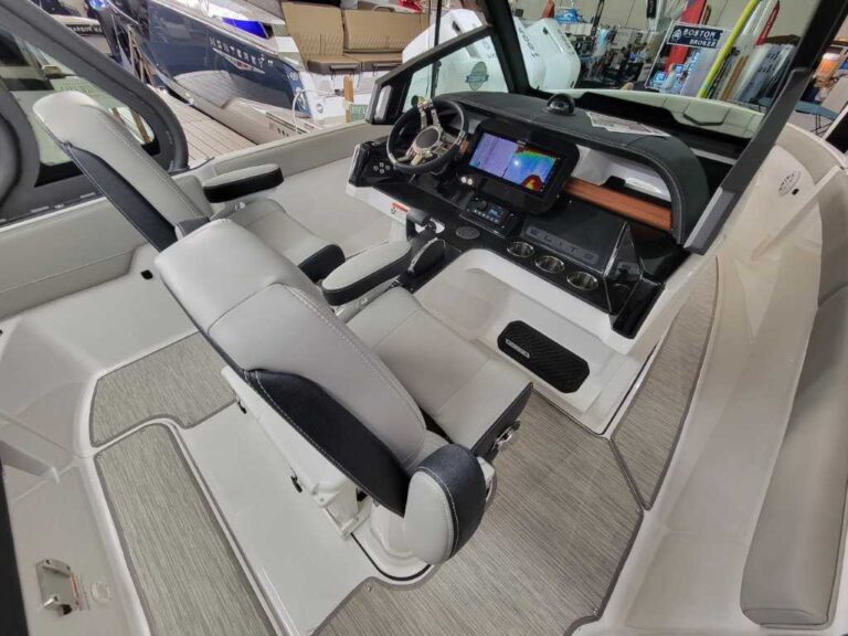 2026 Monterey Elite 25 Stern Drive US-RGFEE104J526 [photo 13]